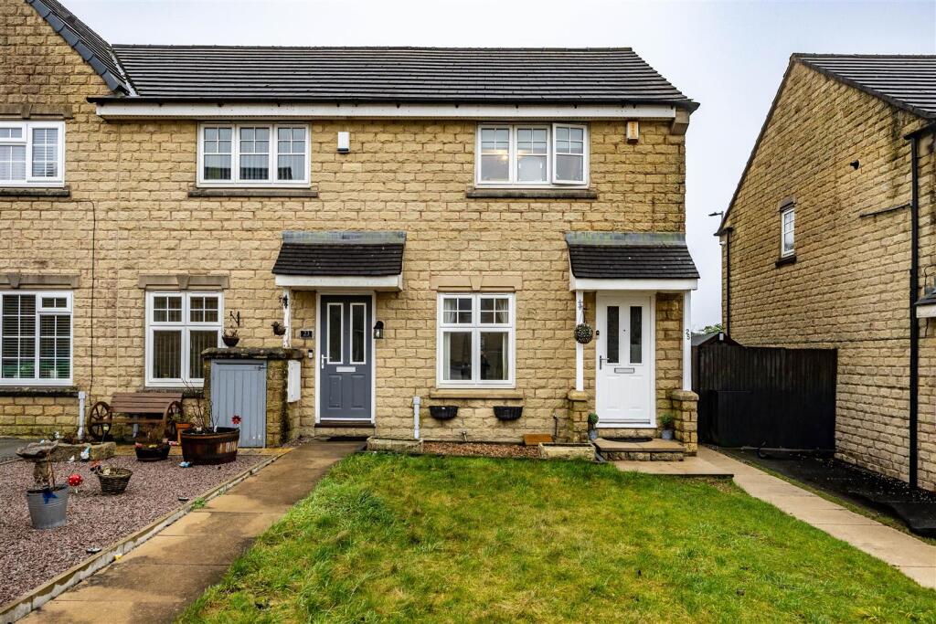 Magpie Close