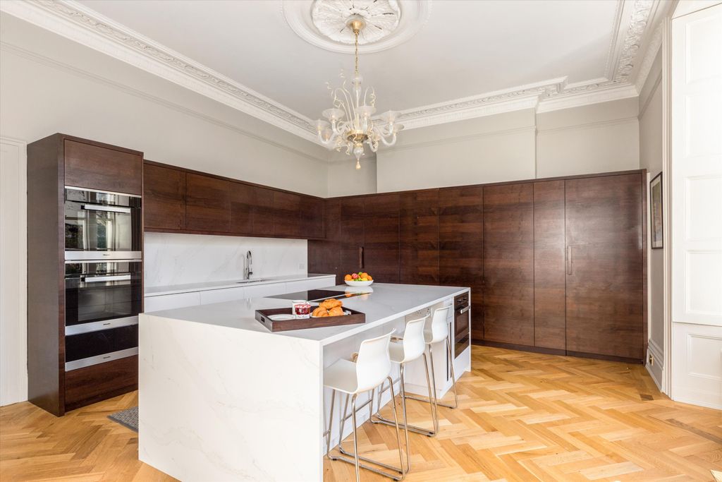 Additional image 3 of 6 bed town house for salePembroke Road, Clifton, Bristol BS8