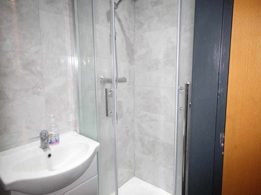 1 Southbrook terrace , , Bradford photo 4