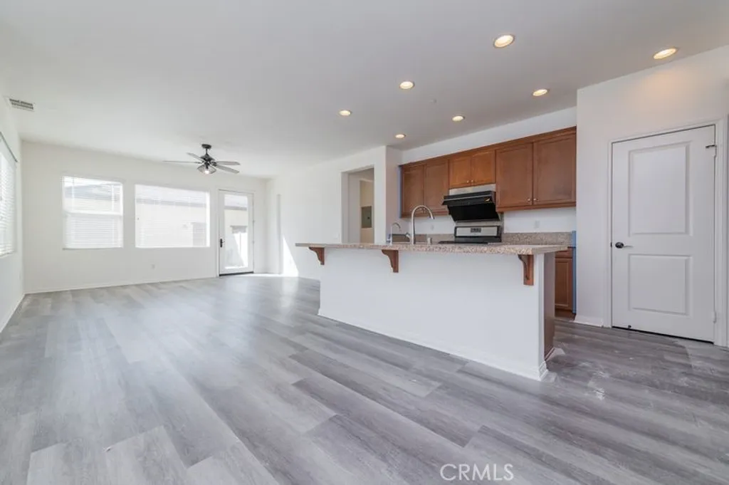 6599 Eucalyptus Ave, Chino, CA 91710 photo 3