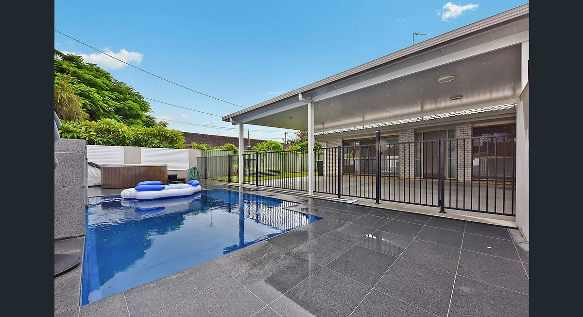 Additional image 9 of 21 Egret Avenue, Burleigh Waters QLD 4220