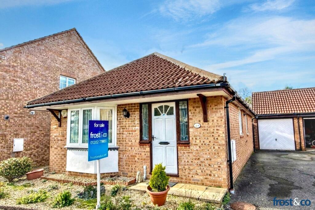 Doulton Gardens, Whitecliff, Poole, Dorset, BH14