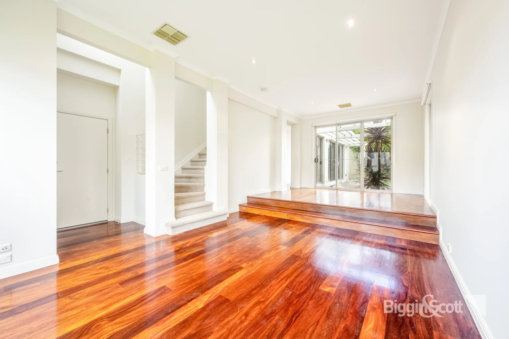 Additional image 3 of 75 Beacon Vista, Port Melbourne VIC 3207
