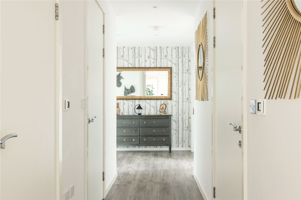 Additional image 8 of 3 bed flat for saleHomerton Street, Cambridge, Cambridgeshire CB2
