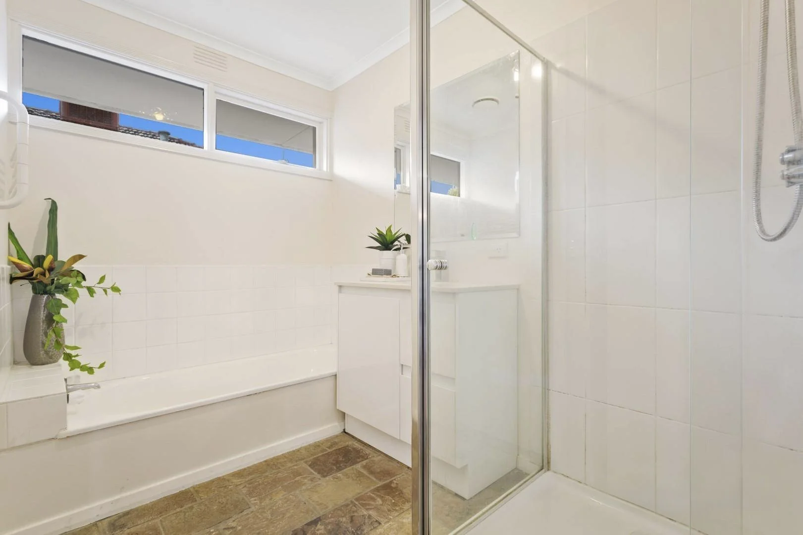 Additional image 8 of 1/762 Waverley Road, Glen Waverley VIC 3150