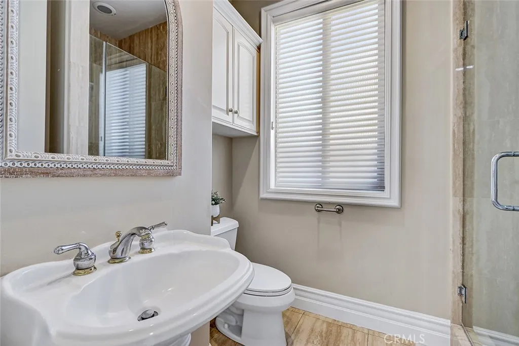 1907 Voorhees Ave, Redondo Beach, CA 90278