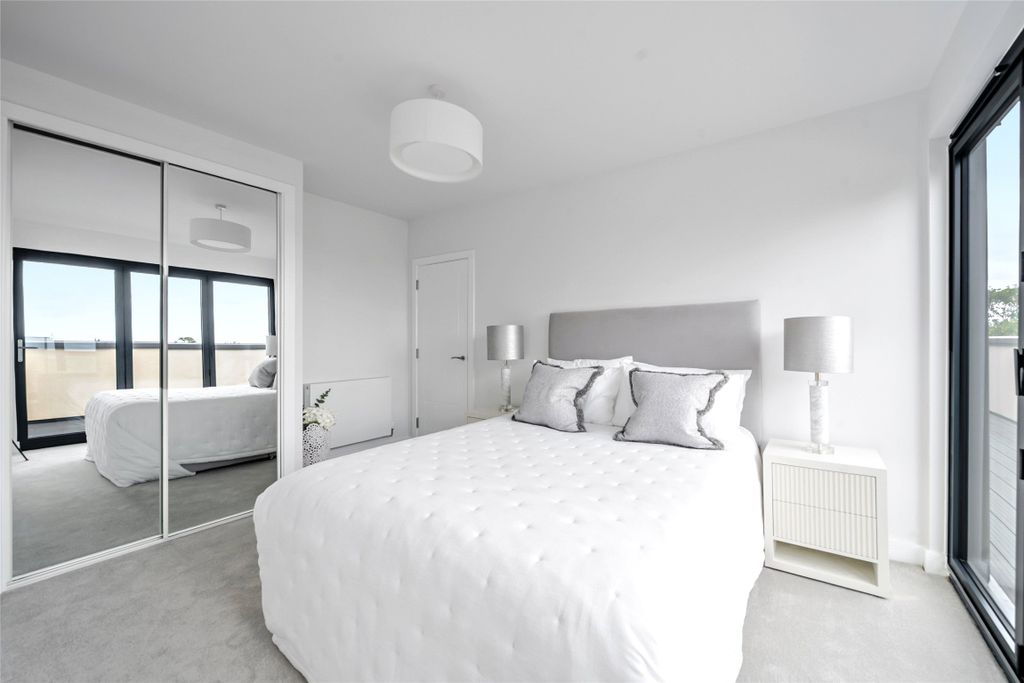 Additional image 14 of 2 bed flat for saleApartment 19 - Penthouse, 109 - 111 Bath Road, Cheltenham, Gloucestershire GL53