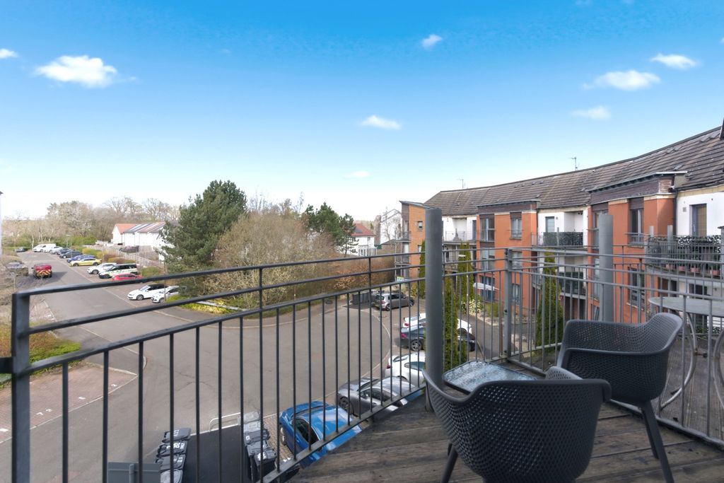 Additional image 11 of 2 bed flat for saleKaims Terrace, Livingston EH54