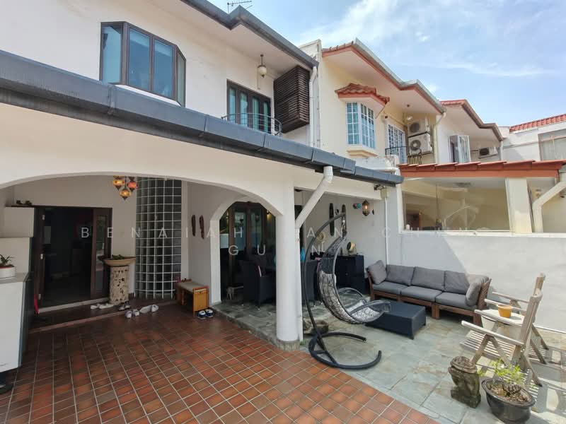 2.5 Storey Inter-Terrace along Joo Chiat walk
