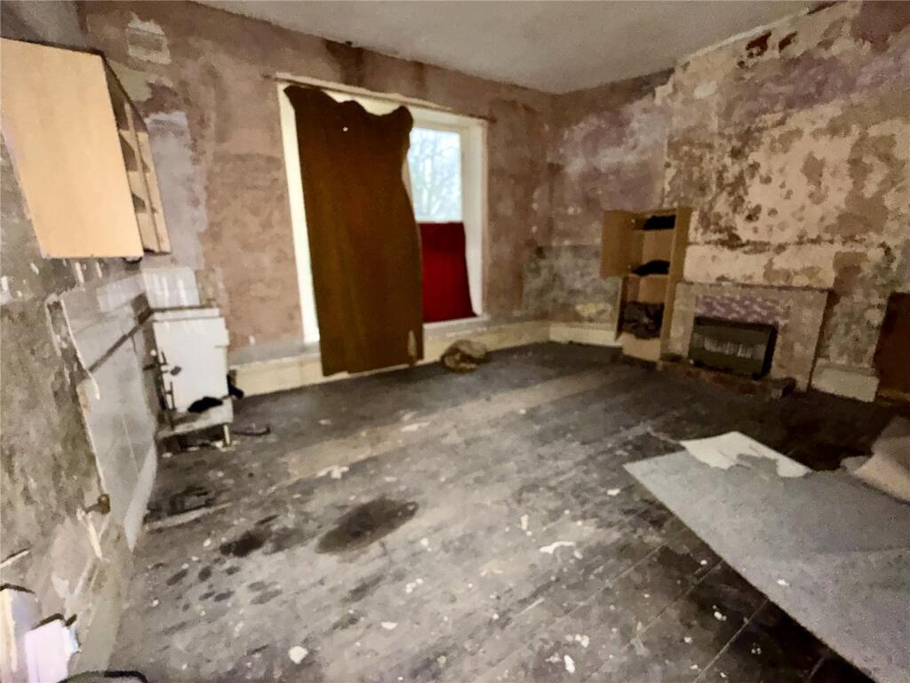 Additional image 2 of Apsley Crescent, Bradford, West Yorkshire, BD8