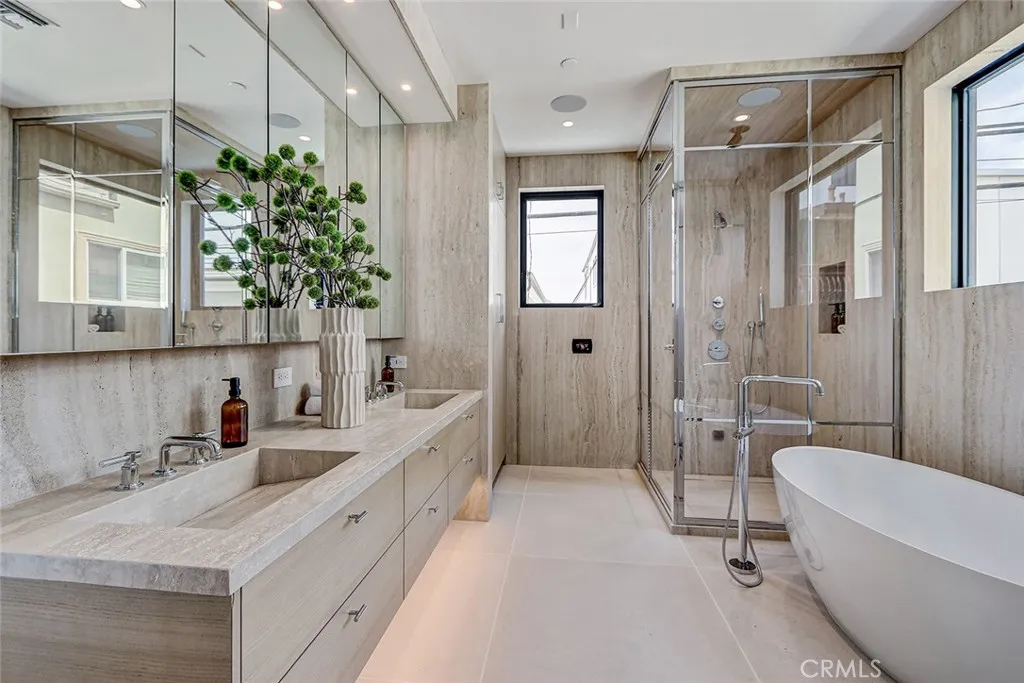 Additional image 103 of 315 25th, Manhattan Beach, CA 90266