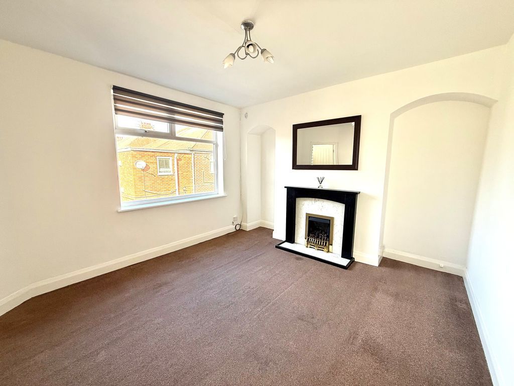 2 bed flat for saleVerne Road, North Shields NE29 photo 4