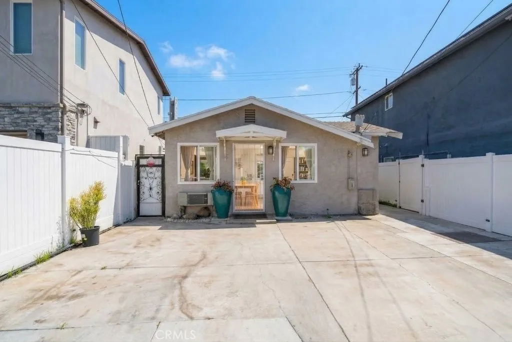 Additional image 3 of 6854 Quinton Lane, Tujunga, CA 91042