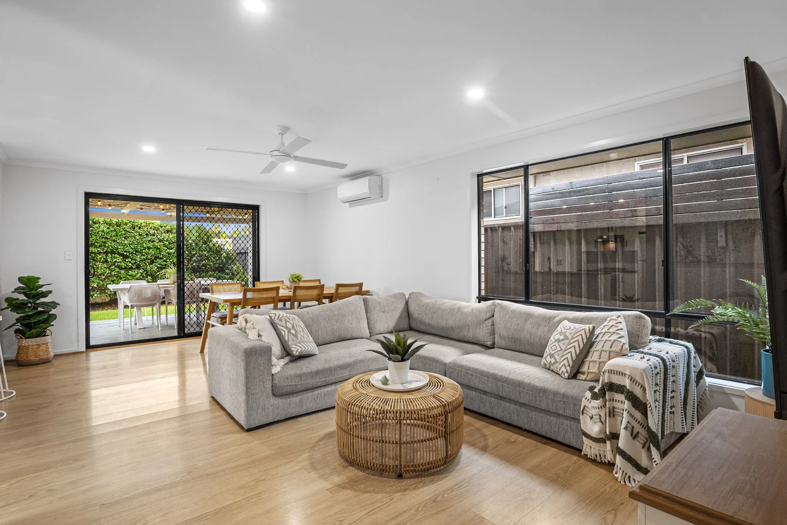 1 Gunn Close, Morphett Vale SA 5162