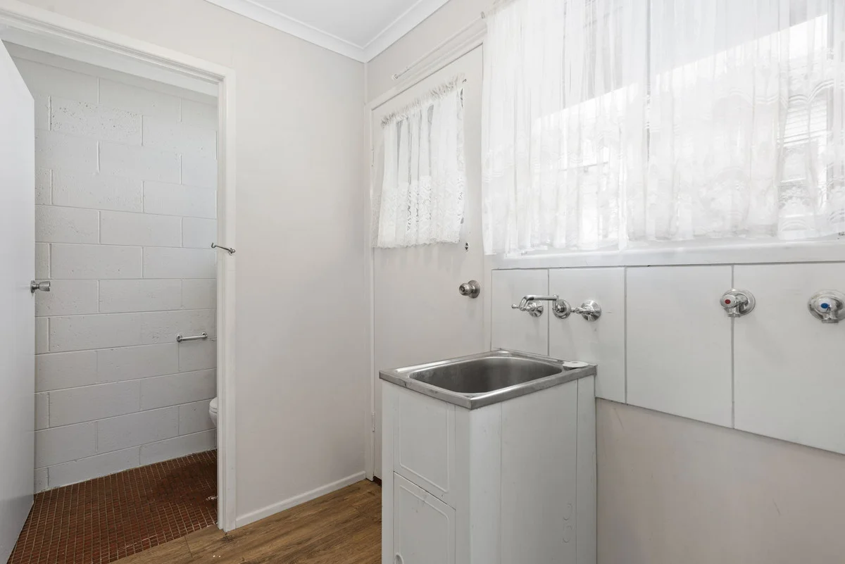 Additional image 8 of 2/373 Tor Street, Newtown QLD 4350