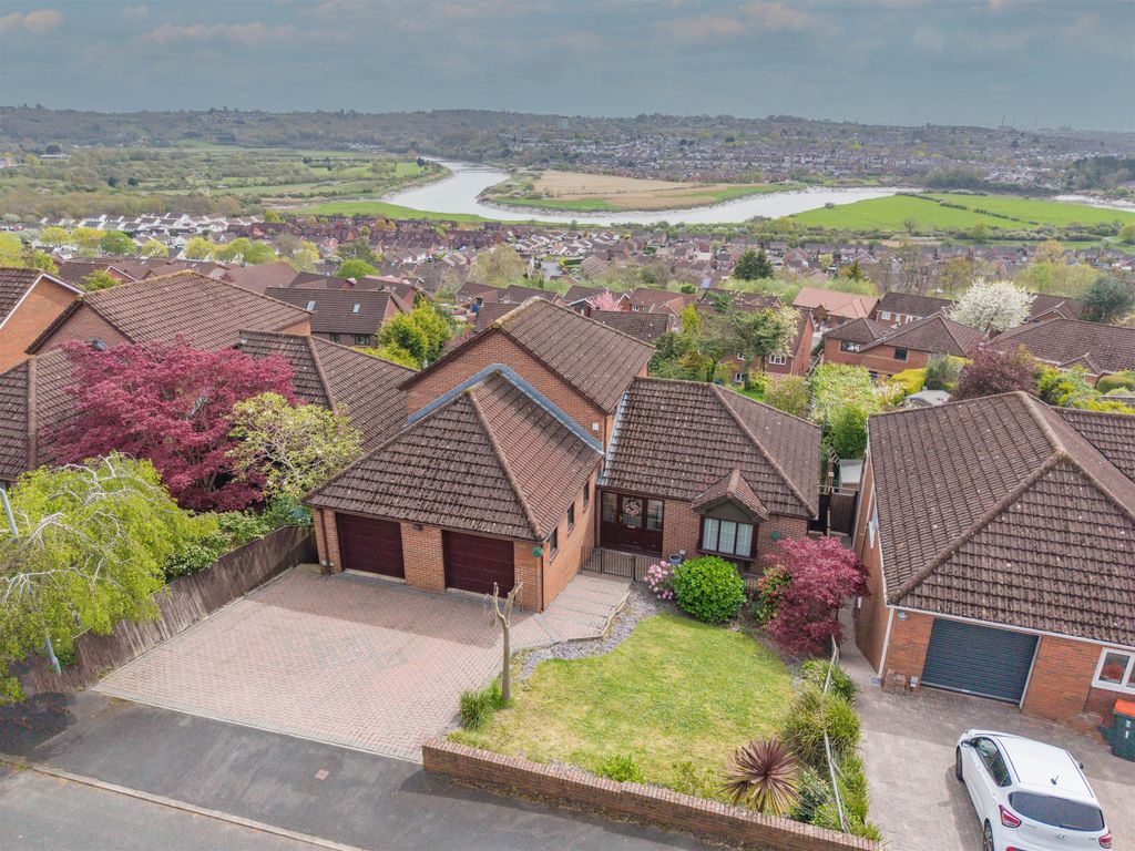 Additional image 2 of 5 bed detached house for salePriory Close, Caerleon, Newport, Newport NP18