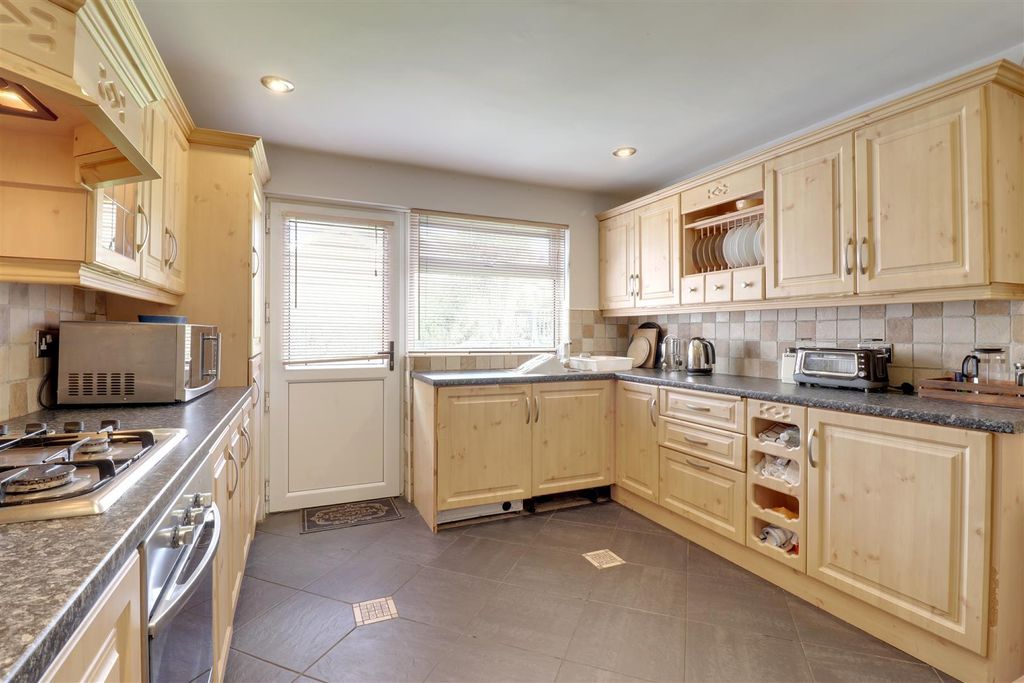 Additional image 6 of 2 bed semi-detached bungalow for sale11 Thornleigh Crescent, Newtownards BT23