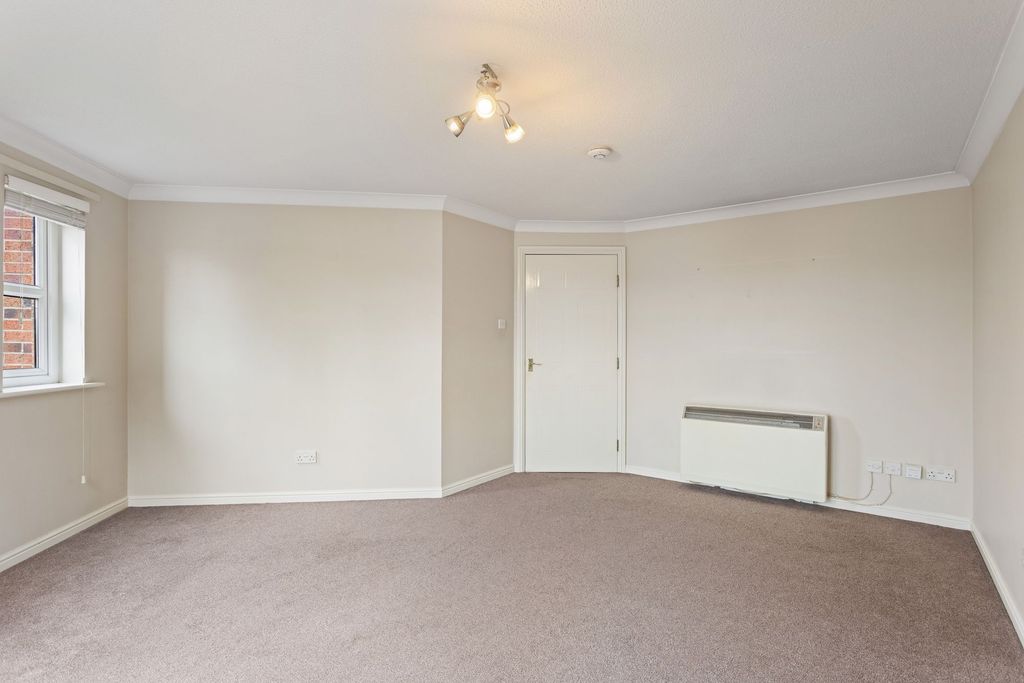 Additional image 7 of 3 bed flat for saleCanavan Court, Falkirk FK2