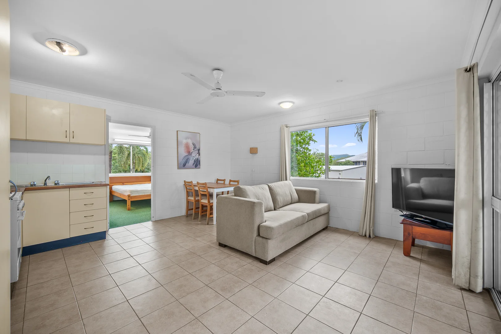 Additional image 4 of 18/192-196 Mann Street, Westcourt QLD 4870