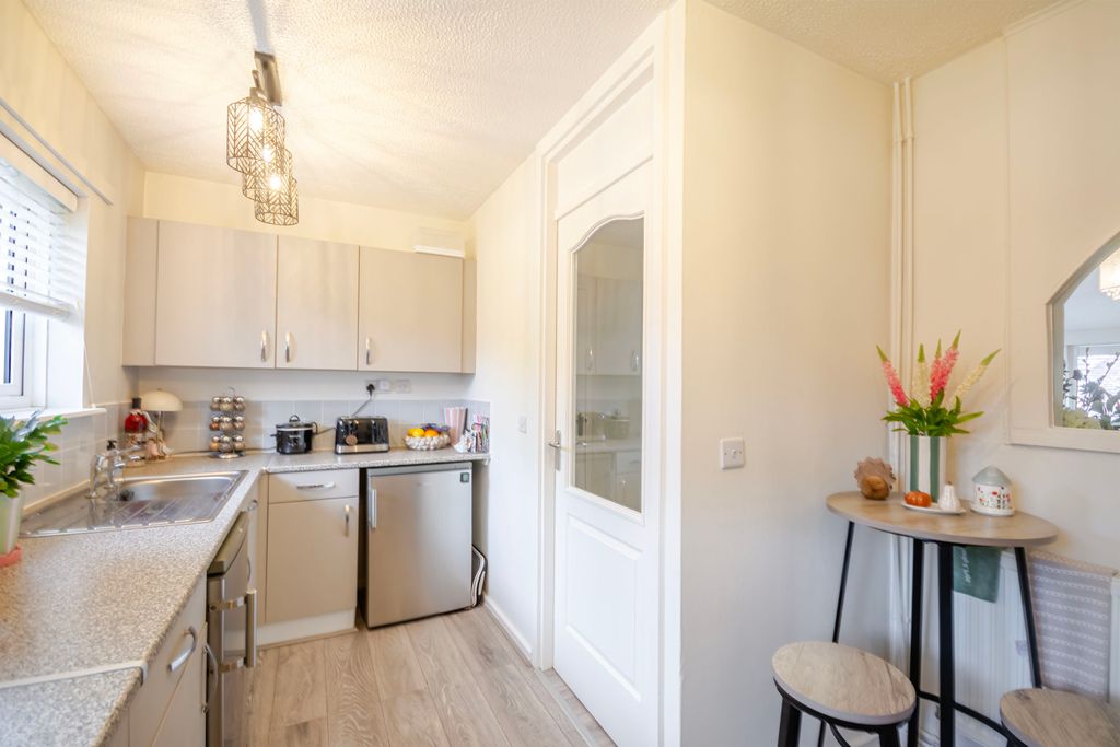 Additional image 8 of 2 bed maisonette for saleLongstone Way, Mansfield, Nottinghamshire NG19