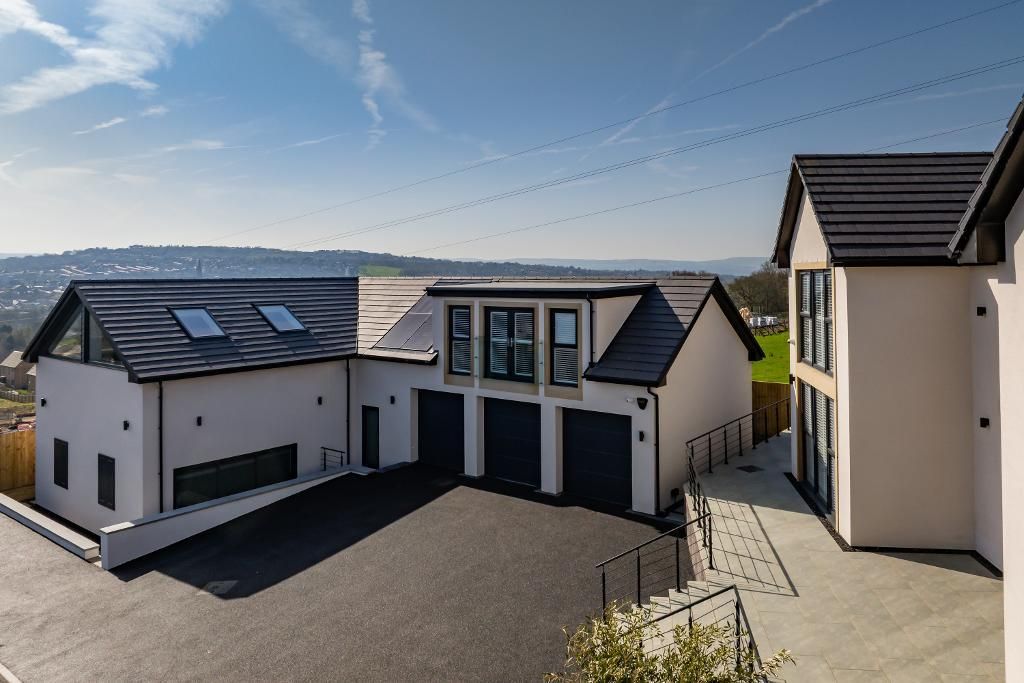 Additional image 3 of 6 bed detached house for saleTrough Laithe Gardens, Barrowford BB9