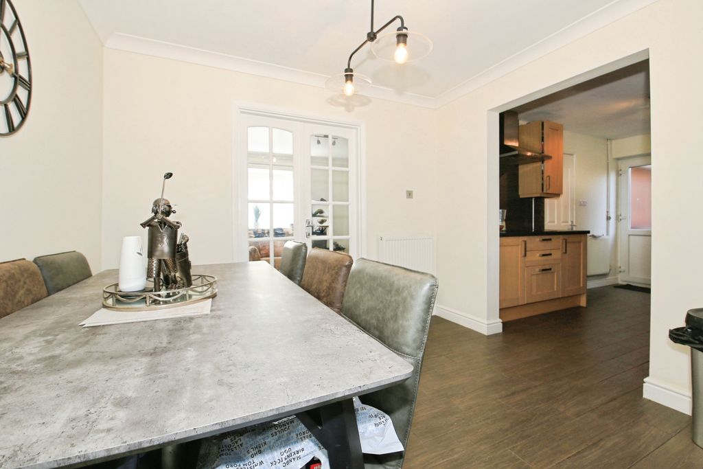 Additional image 6 of 3 bed detached house for saleAscot Drive, Peterborough PE1
