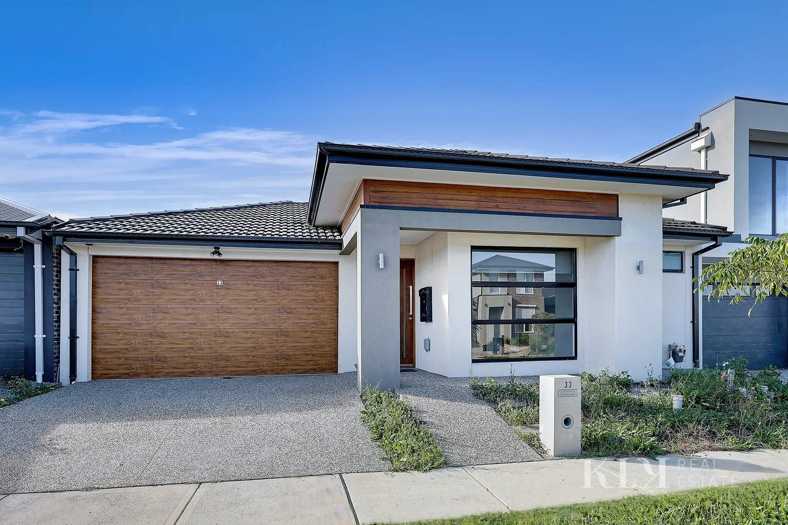 33 Falconer Drive, Mickleham VIC 3064