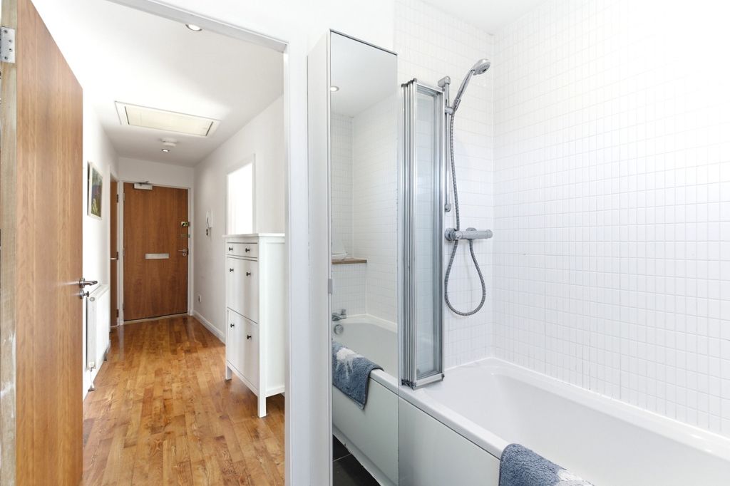 Additional image 14 of 2 bed flat for saleKaims Terrace, Livingston EH54