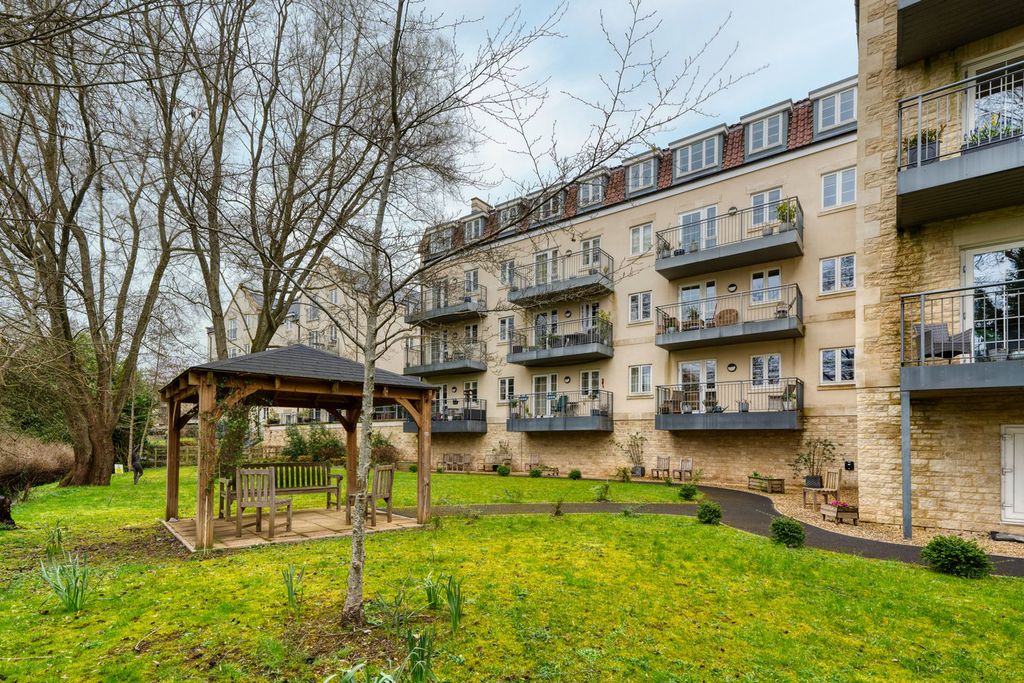 Additional image 6 of 1 bed flat for saleGloucester Road, Bath BA1