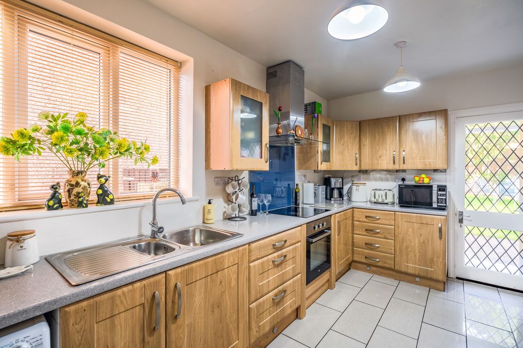 Additional image 3 of 4 bed detached house for salePenrhyn Bay, Llandudno LL30