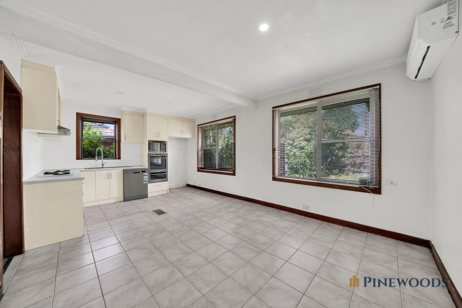 Additional image 3 of 72 Winter Crescent, Reservoir VIC 3073