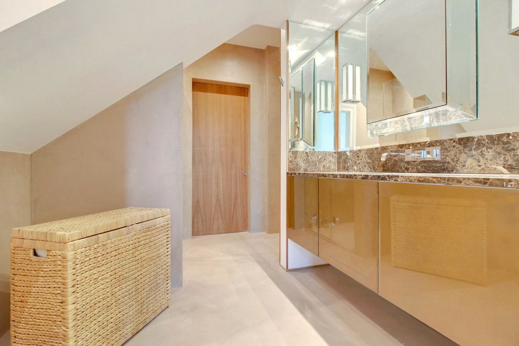 Additional image 14 of 5 bed terraced house for saleRegents Park Road, Primrose Hill, London NW1