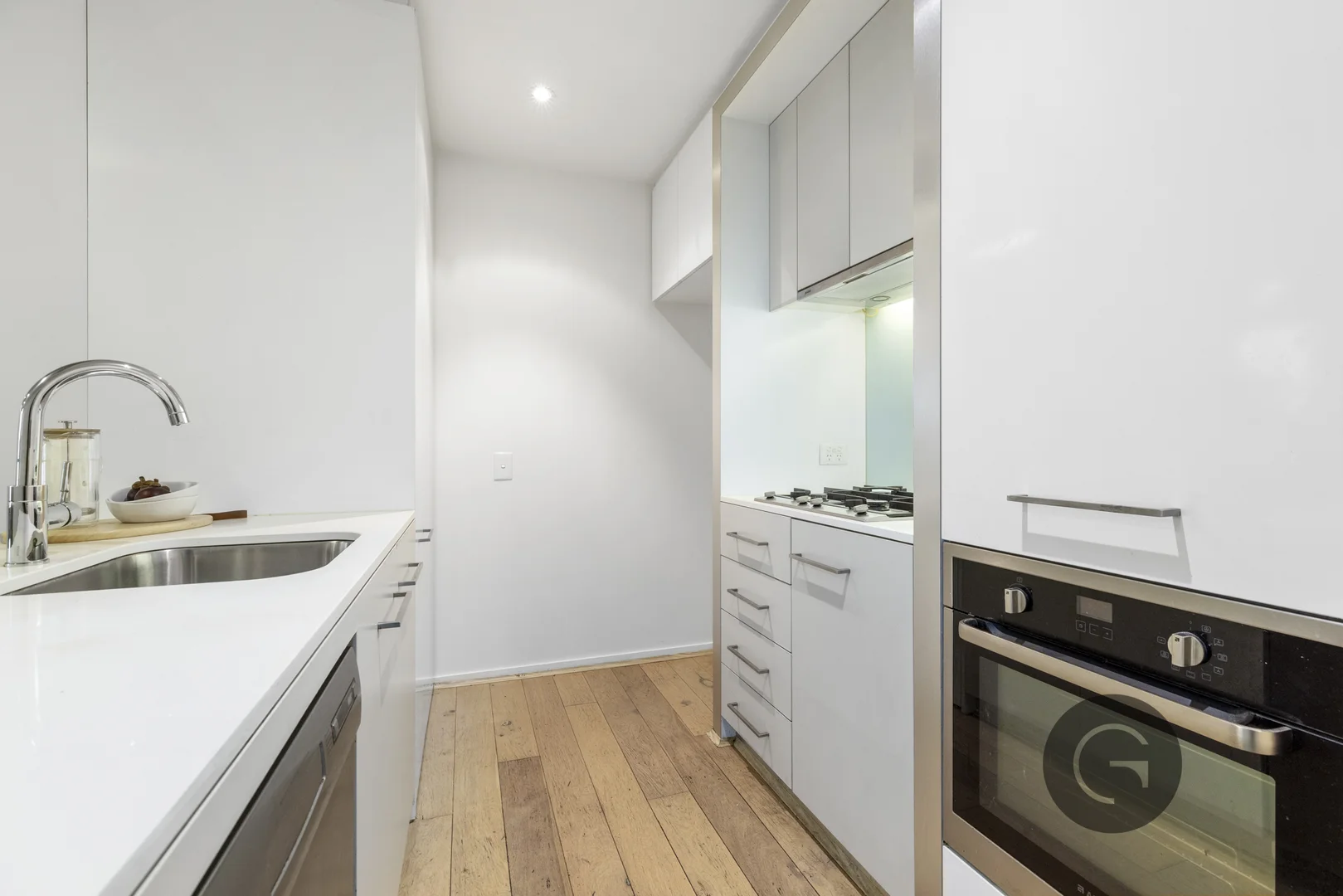 Additional image 3 of 703/568 St Kilda Road, Melbourne VIC 3004