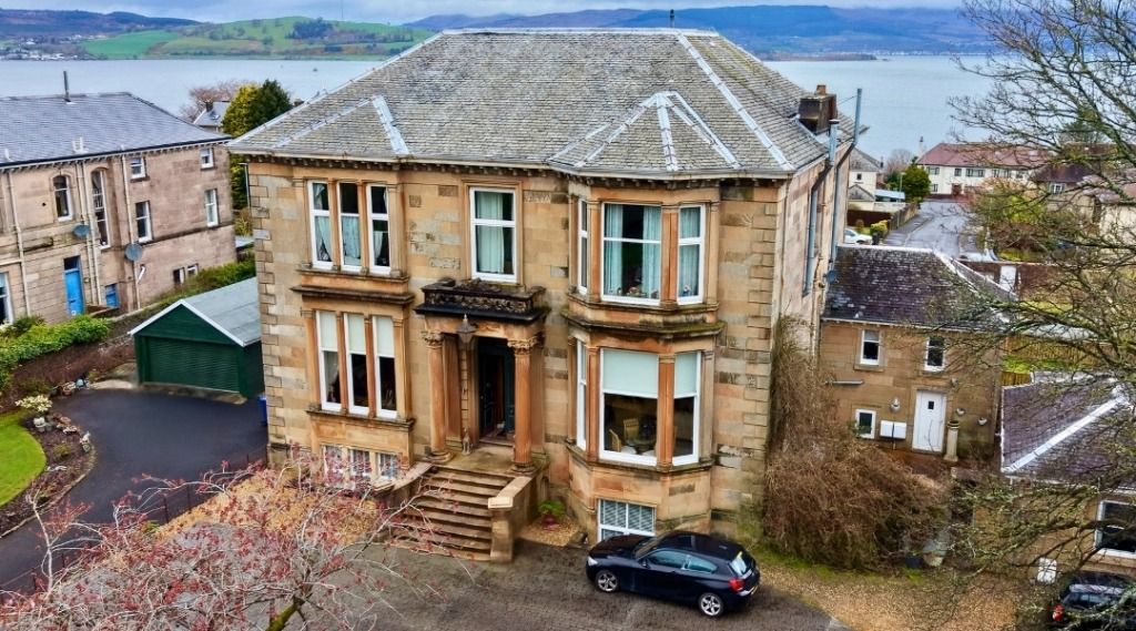 Additional image 2 of 3 bed flat for sale92 Newark Street, Inverclyde, Greenock PA16