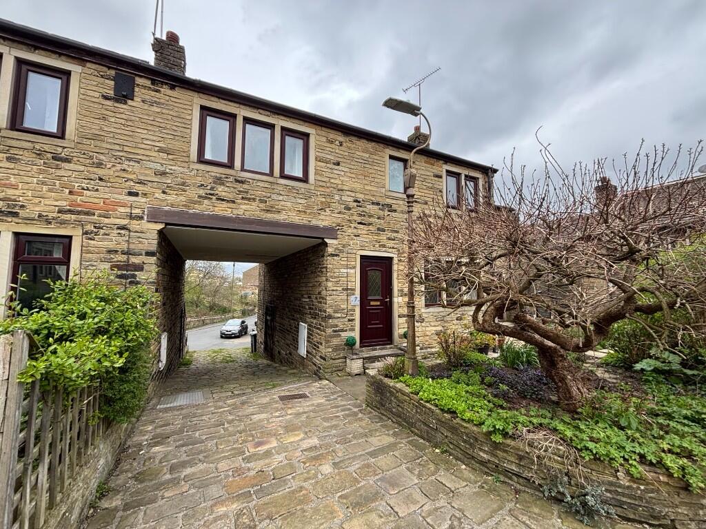 Crossley Hall Mews, Bradford, West Yorkshire, BD8