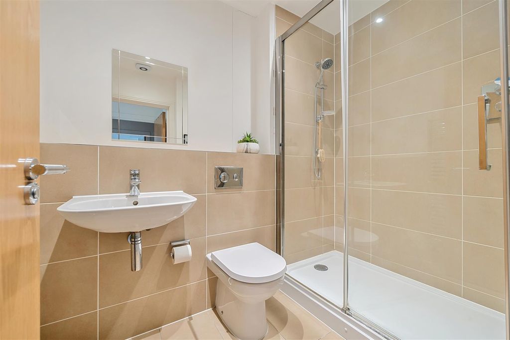Additional image 10 of 2 bed flat for saleKestrel Court, Heron Way, Maidenhead SL6