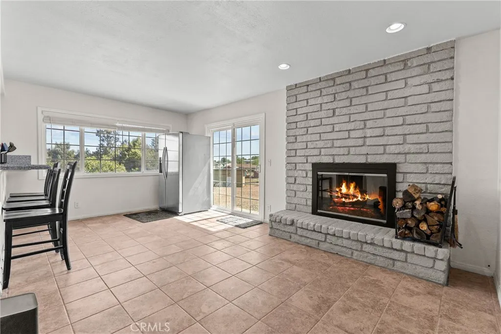 Additional image 9 of 3521 E Avenue T4, Palmdale, CA 93550