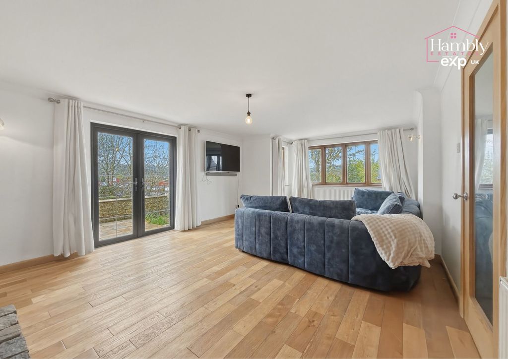 Additional image 5 of 6 bed detached house for salePenyrheol, Pontypool NP4