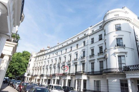 Westbourne Crescent, London W2, Studio to rent