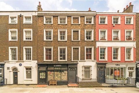Cleveland Street, Fitzrovia &amp; Covent Garden W1T
