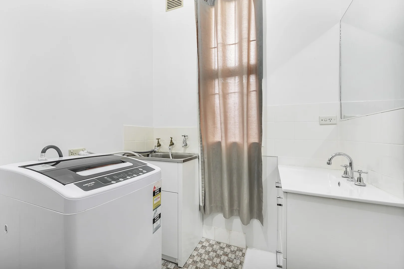 Additional image 3 of 2/3 Jane Street, Smithfield NSW 2164