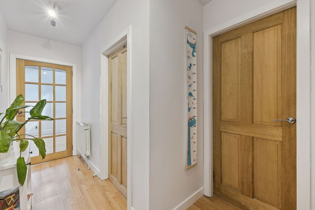 Additional image 12 of 3 bed flat for saleDundee Road, Perth PH2