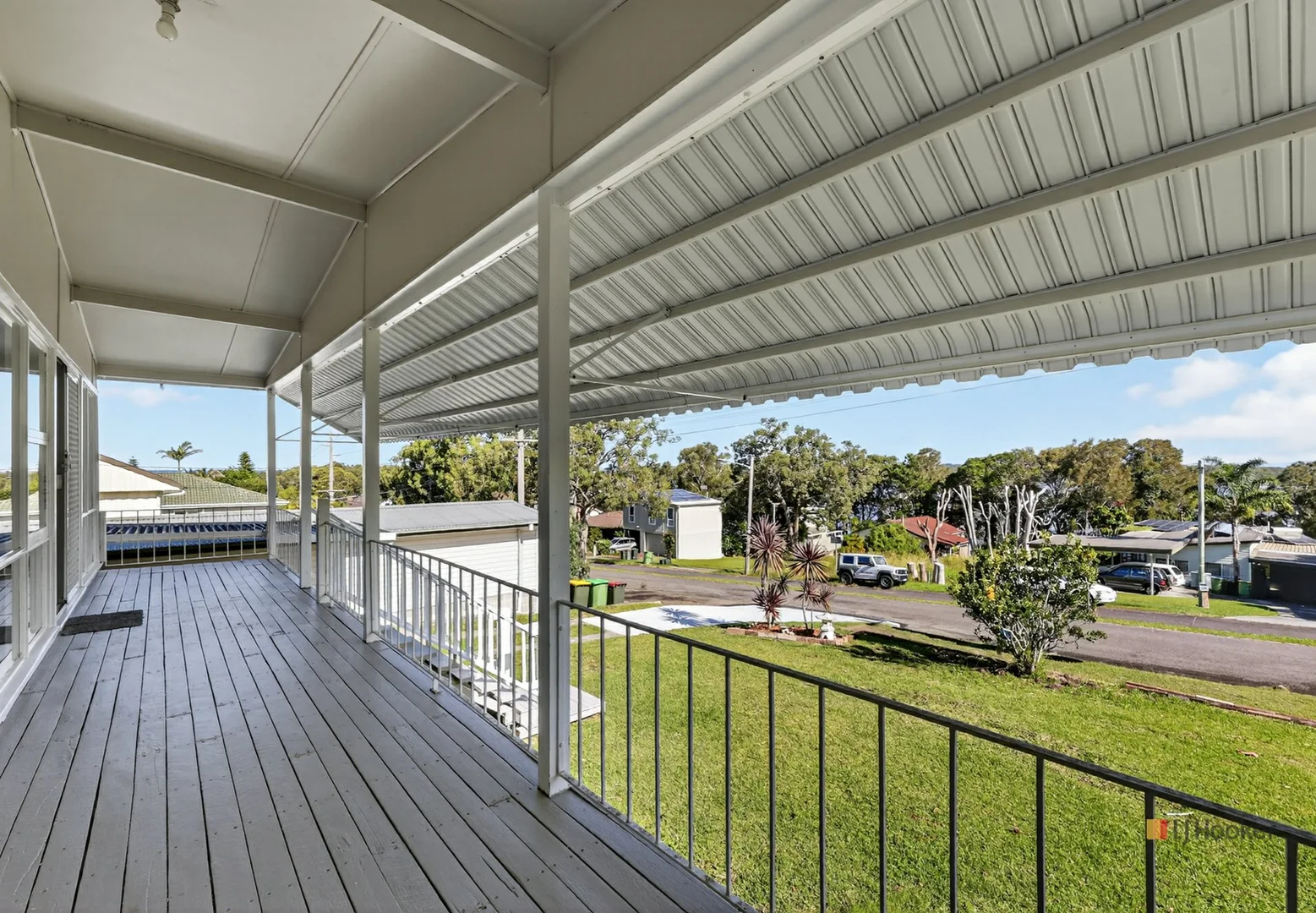 Additional image 2 of 29 Diamond Head Drive, Budgewoi NSW 2262