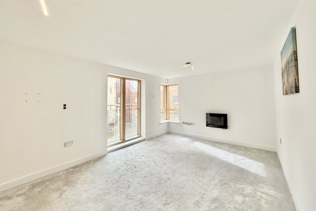 Additional image 6 of 2 bed flat for saleHoneycombe Chine, Boscombe, Bournemouth BH5