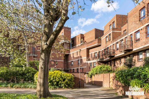 More Close, St Pauls Court W14