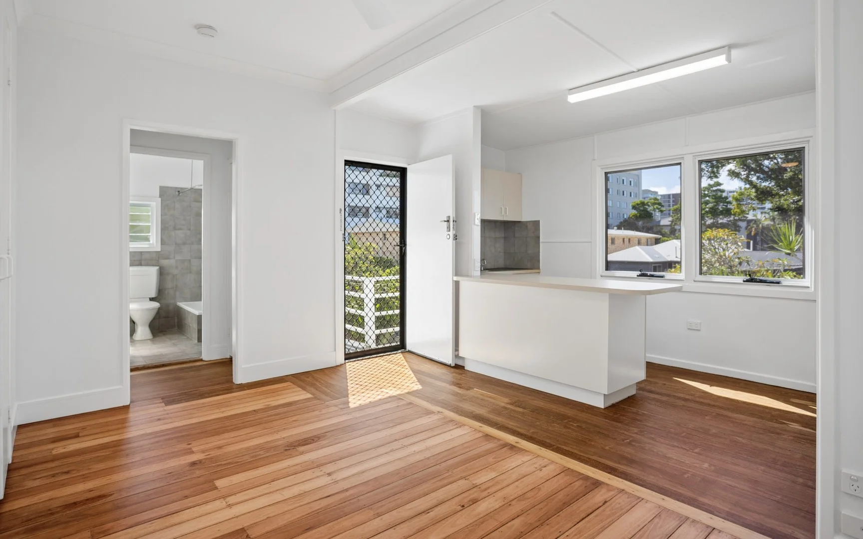4/14 Haig Street, Coolangatta QLD 4225