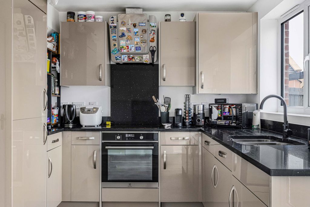 Additional image 5 of 3 bed end terrace house for saleFossebridge Place, Cheltenham GL52