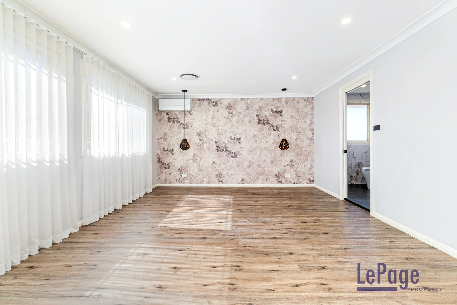 34 Scribblygum Crt, Rouse Hill NSW 2155 photo 4