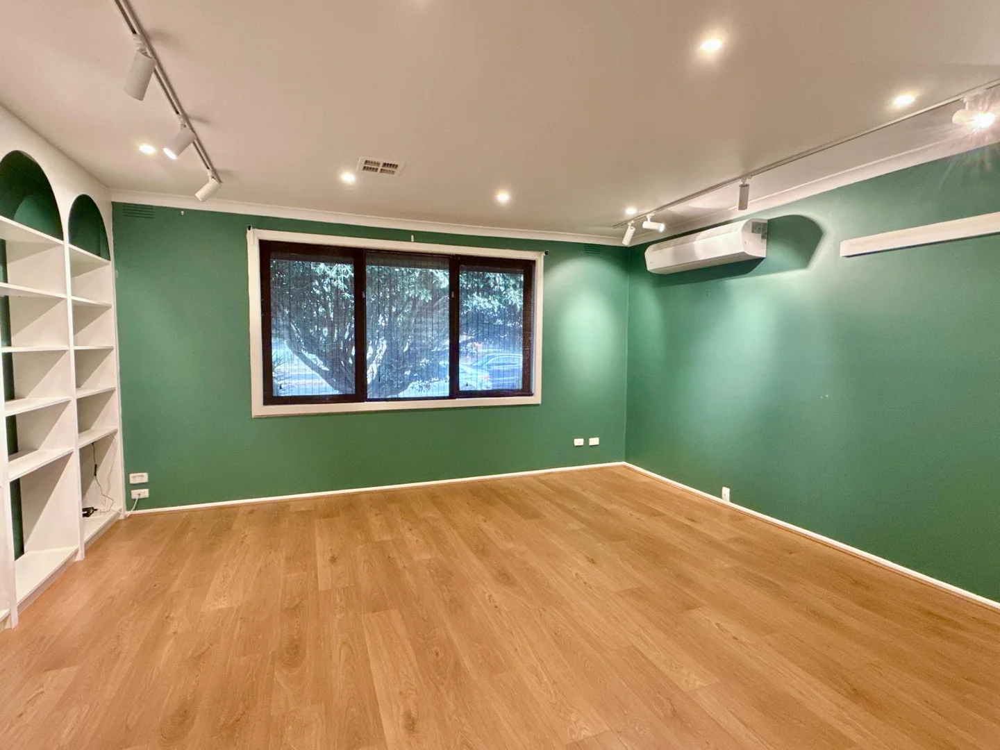 Additional image 3 of 2/396 Springvale Road, Glen Waverley VIC 3150