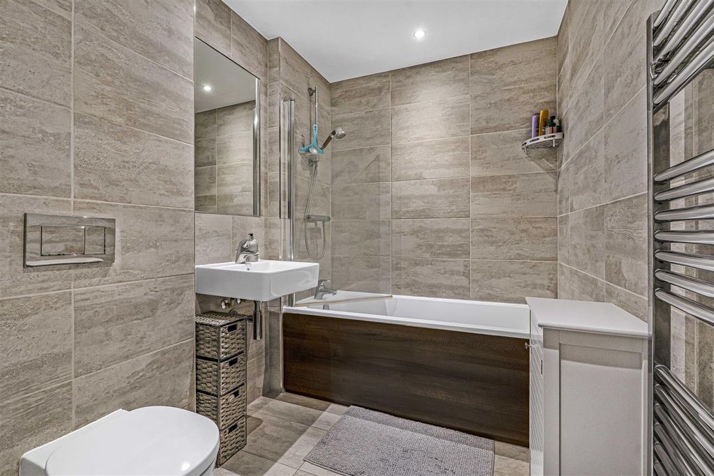 Additional image 9 of 1 bed flat for saleAlder House, Wallingford Way, Maidenhead SL6